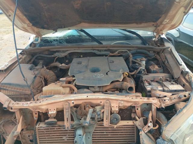 HILUX CD SRV 4X4 2.8 TDI DIESEL AUT - 2018/2019 — foto 15 de 40