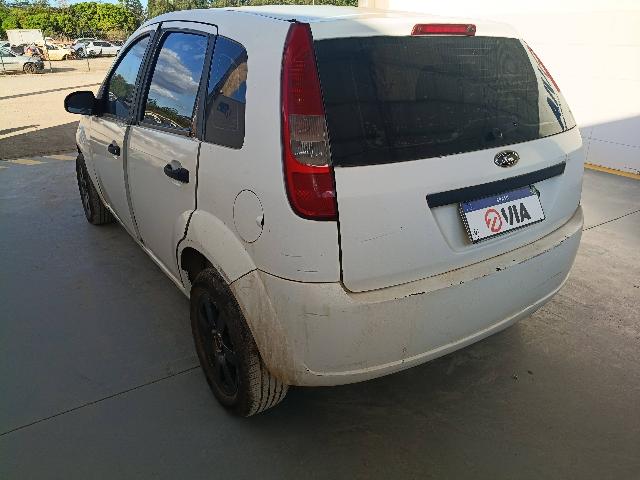 FORD FIESTA - 2003/2004 — foto 6 de 27
