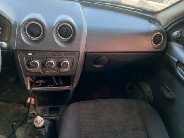 CHEVROLET CELTA 1.0L LT - 2013/2014 — foto 8 de 32