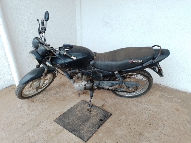 Honda CG 125 FAN 2006 em leilão