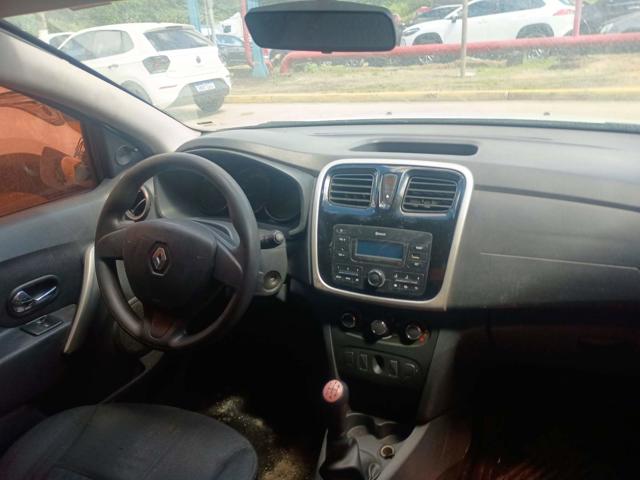 RENAULT SANDERO EXPR 10 - 2016/2017 — foto 5 de 37