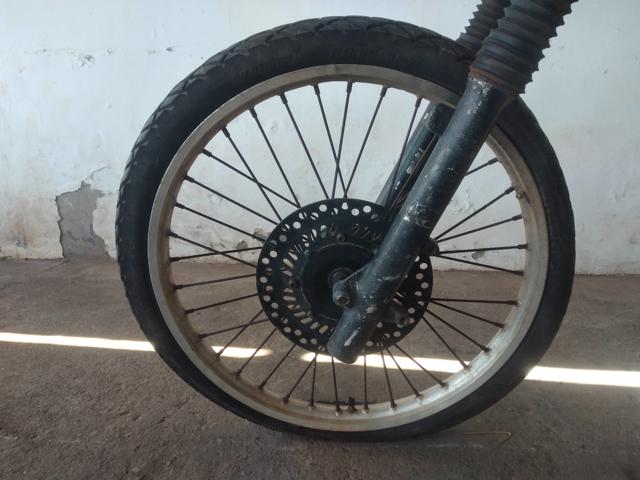 HONDA XR 200R - 1999/1999 — foto 8 de 13