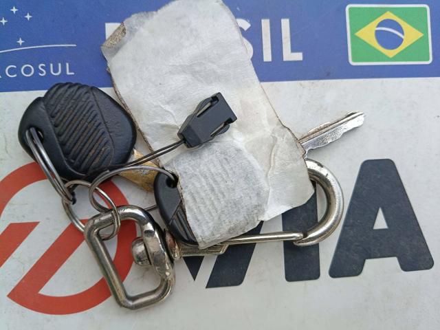VOLKSWAGEN GOL 16V PLUS - 2001/2001 — foto 27 de 27