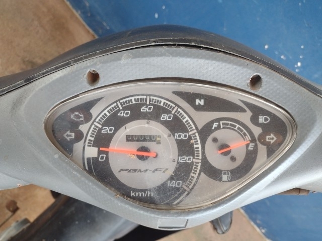 HONDA BIZ 125 ES - 2008/2008 — foto 13 de 13
