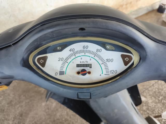HONDA C100 BIZ ES - 2004/2004 — foto 5 de 11