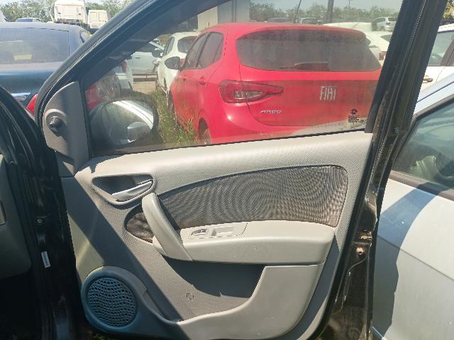 FIAT PALIO ATTRACT 1.0 - 2014/2015 — foto 13 de 22