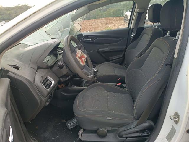 CHEVROLET ONIX 1.4MT LT - 2014/2015 — foto 11 de 22