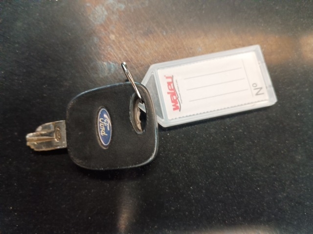 FORD FIESTA SEDAN1.6FLEX - 2012/2013 — foto 32 de 40