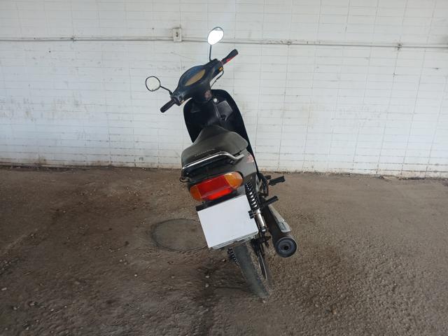 HONDA C100 BIZ ES - 2004/2005 — foto 4 de 9