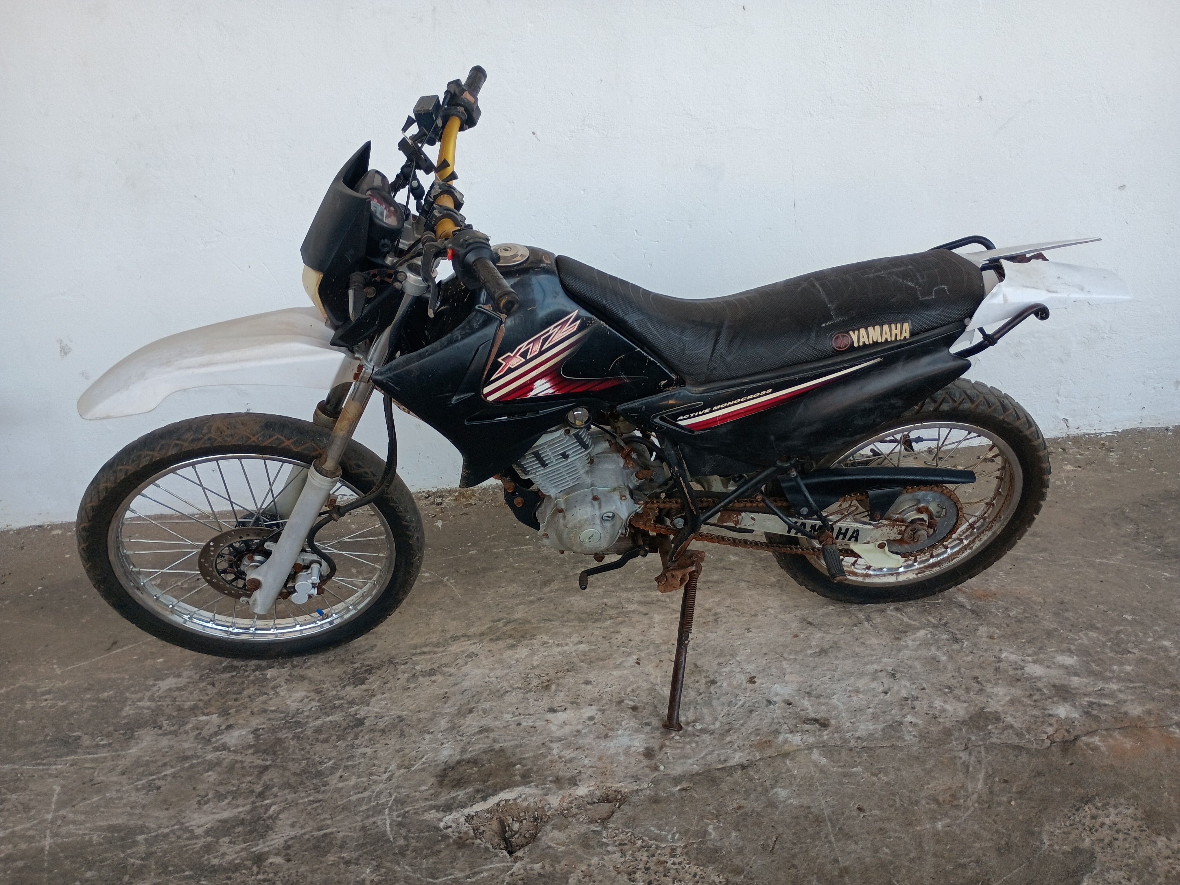 YAMAHA - XTZ 125K - leilão extrajudicial - FLORIANO PI - lance mínimo R$ 500