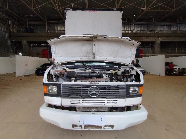 MERCEDES-BENZ 710 - 2010/2010 — foto 9 de 34