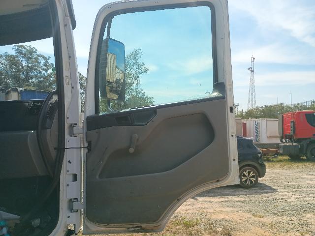VOLKSWAGEN 24.250 CLC 6X2 - 2010/2010 — foto 10 de 36