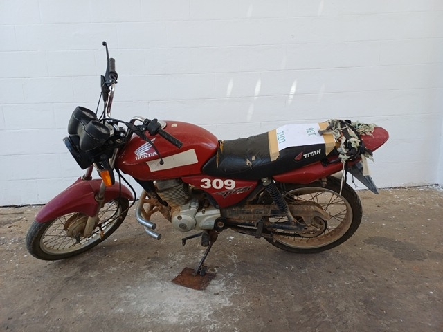 HONDA - CG 150 TITAN KS - leilão extrajudicial - TERESINA PI - lance mínimo R$ 1.600