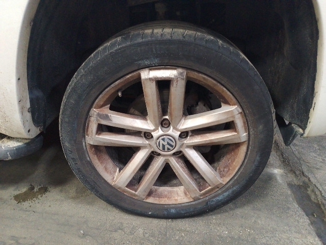 VOLKSWAGEN AMAROK CD 4X4 HIGH - 2016/2016 — foto 29 de 40