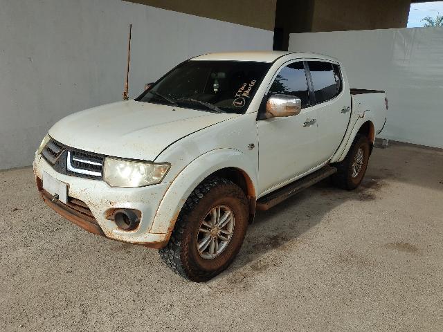MMC L200 Triton Hpe D 2015