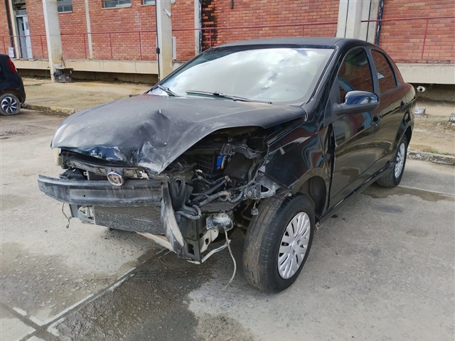 Fiat Siena Attractiv 1.4 2013