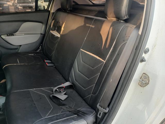 RENAULT LOGAN EXPR 10 - 2018/2018 — foto 19 de 37