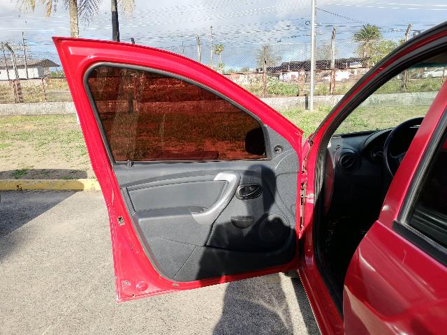RENAULT SANDERO AUT1016V - 2014/2014 — foto 21 de 40