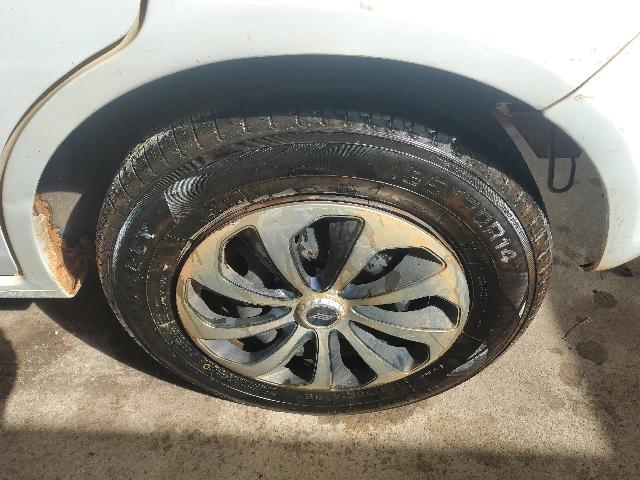 FORD FIESTA FLEX - 2011/2012 — foto 32 de 37