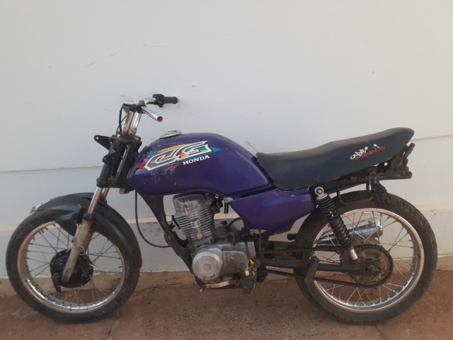 Honda CG 125 Titan 1998 em leilão