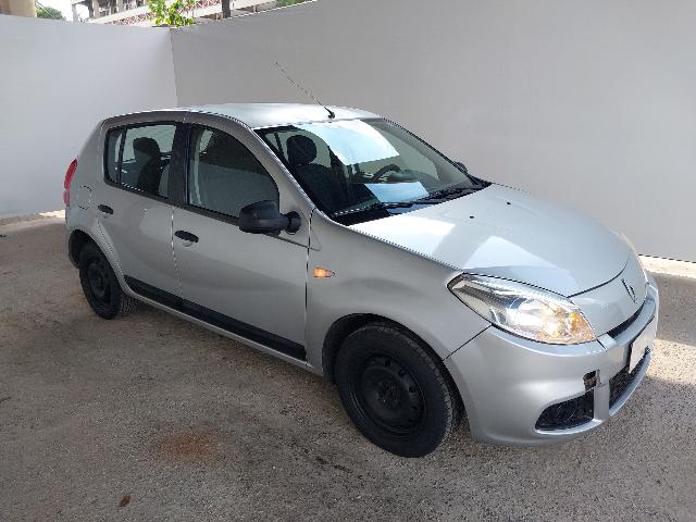 RENAULT SANDERO EXP 16 - 2011/2012 — foto 3 de 40