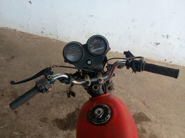HONDA CG 125 TITAN - 1998/1999 — foto 10 de 11