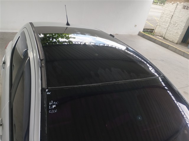 PEUGEOT 308 FELINE - 2012/2013 — foto 22 de 34
