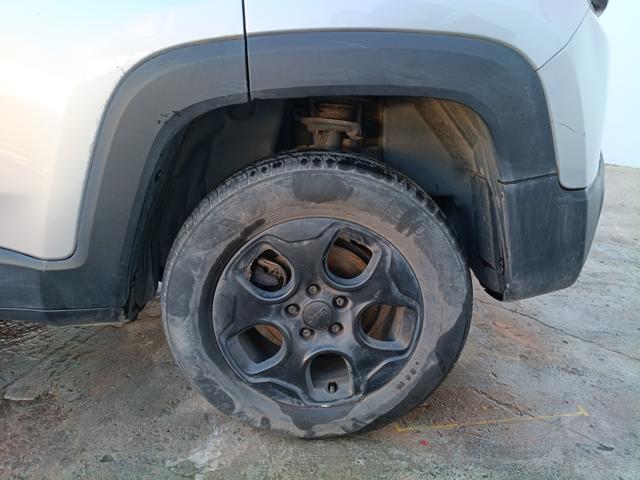 RENEGADE1.8 4X2 FLEX 16V AUT(PCD) - 2020/2020 — foto 27 de 31