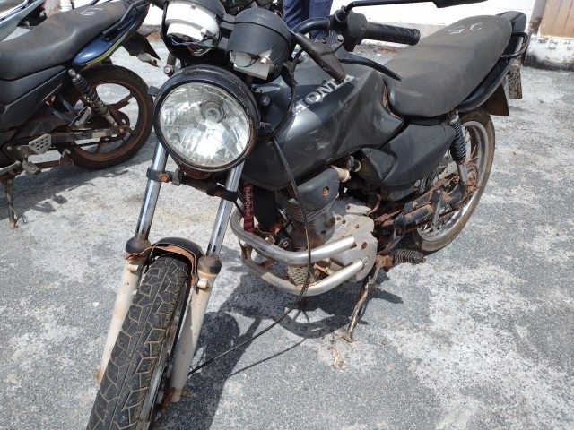 HONDA - CG 125 FAN - leilão extrajudicial - SAMAMBAIA DF - lance mínimo R$ 2.100