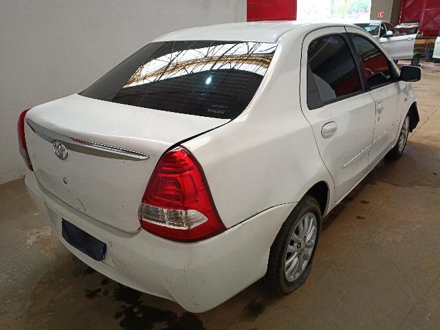 TOYOTA ETIOS SD XLS - 2013/2013 — foto 3 de 33