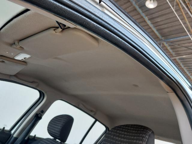 RENAULT SANDERO EXP 16 - 2011/2012 — foto 26 de 40