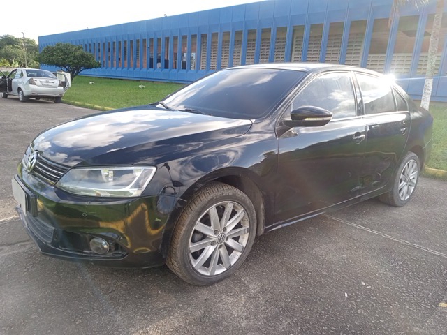 VOLKSWAGEN - JETTA 2.0 - leilão extrajudicial - PAULISTA PE - lance mínimo R$ 17.000