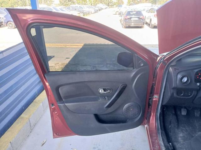 RENAULT SANDERO EXPR 10 - 2016/2017 — foto 14 de 38
