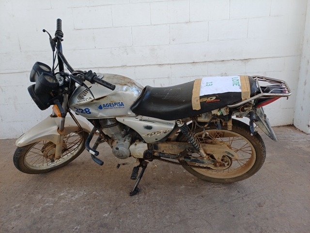 HONDA - CG 150 TITAN KS - leilão extrajudicial - TERESINA PI - lance mínimo R$ 2.400