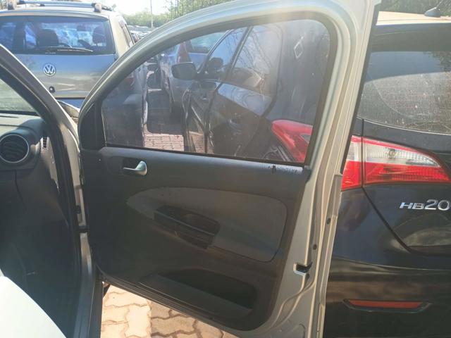 VOLKSWAGEN GOL - 2009/2010 — foto 15 de 28