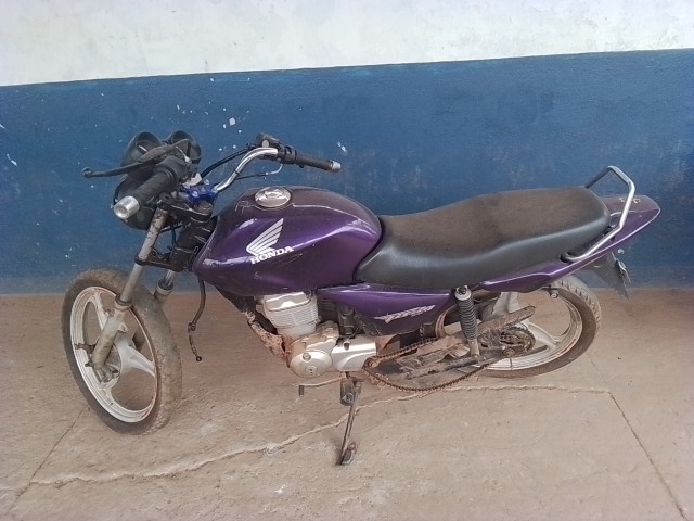 Honda CG 150 Titan KS 2005 em leilão