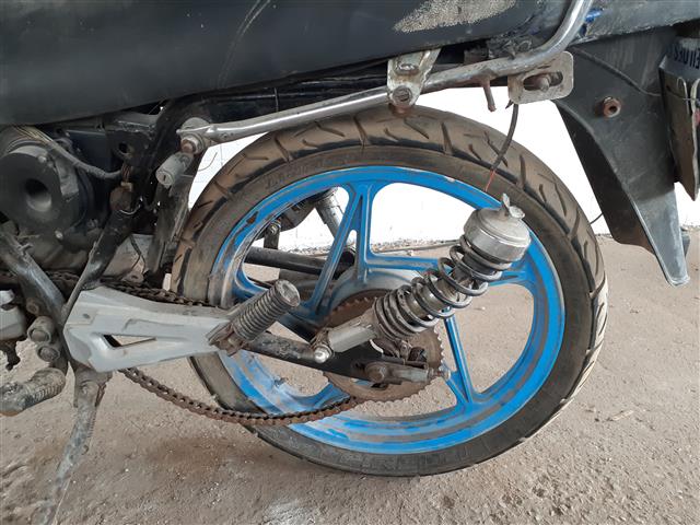 SUZUKI KATANA 125 - 2001/2001 — foto 9 de 9