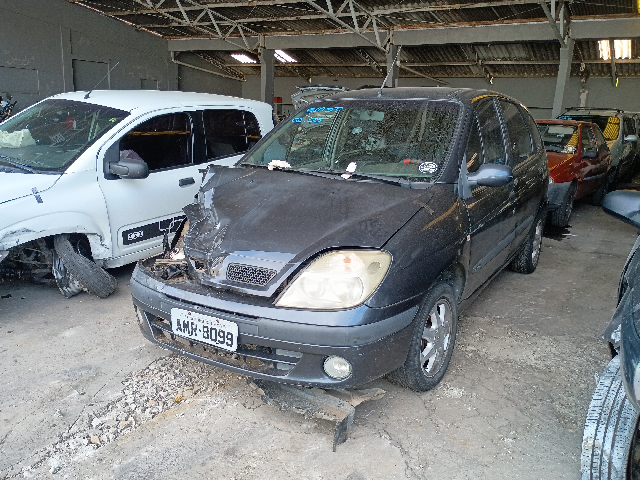 Renault Scenic PRI 2016v 2005 em leilão