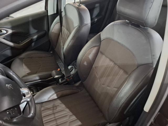 PEUGEOT 2008 GRIFFE A - 2016/2016 — foto 14 de 26