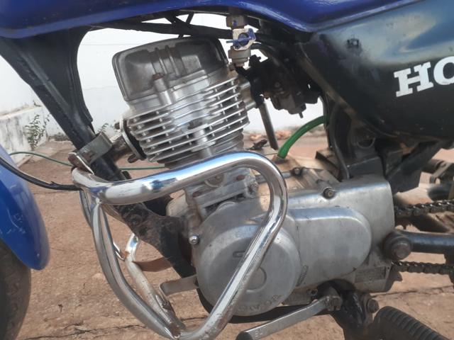Foto 6 de 10: CG 125 TITAN - 1999/1999