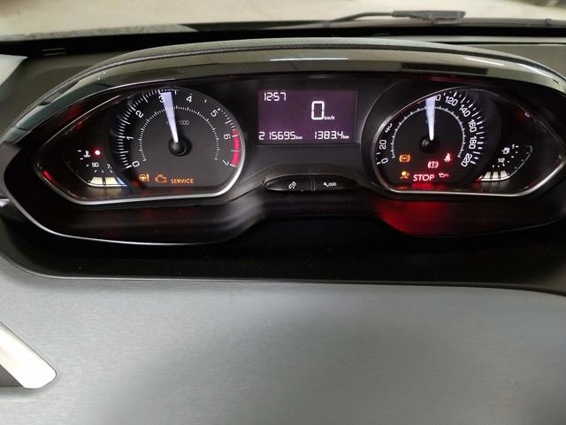 PEUGEOT 208 ALLURE - 2013/2014 — foto 7 de 32
