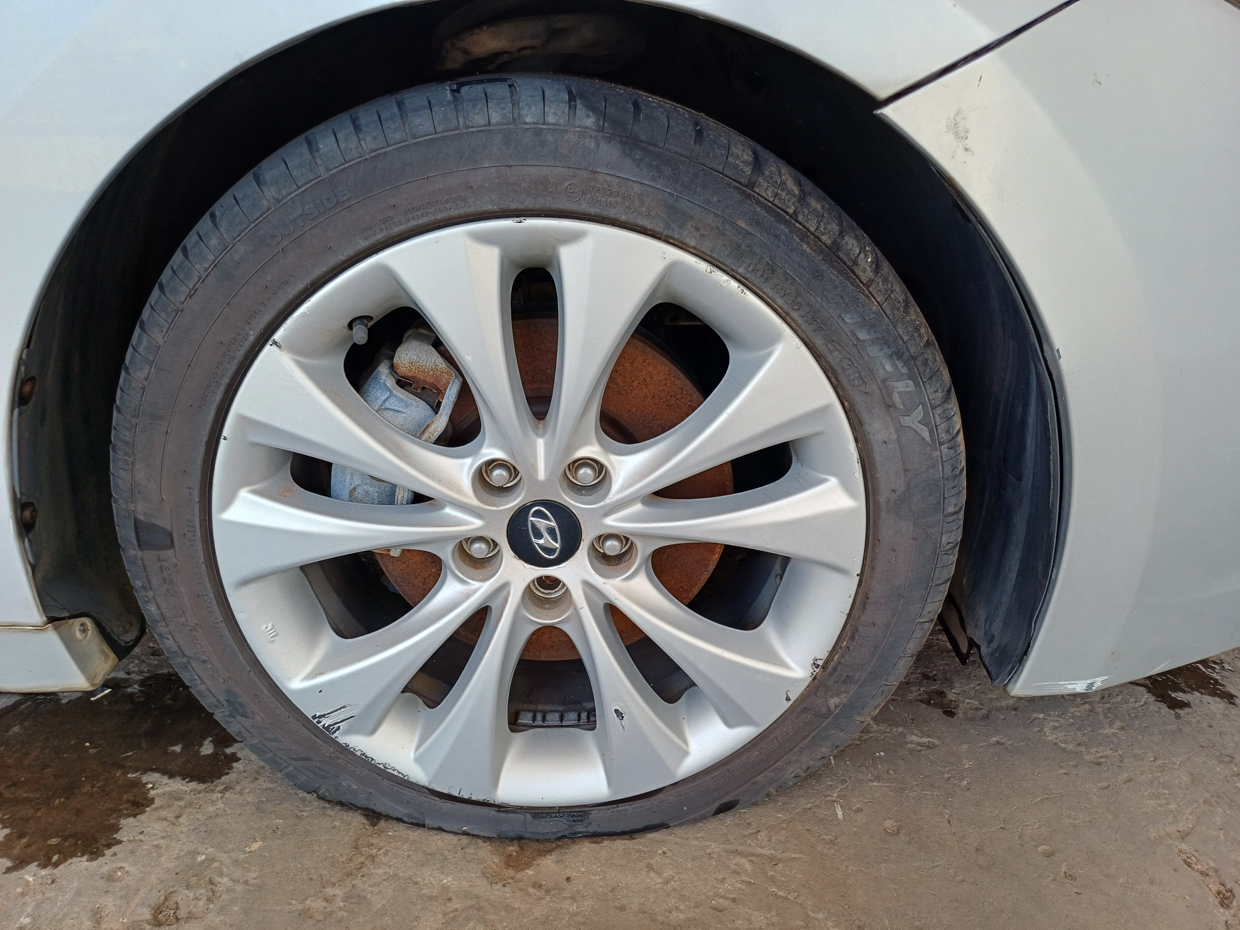 HYUNDAI AZERA 3.0 V6 - 2012/2013 — foto 13 de 24