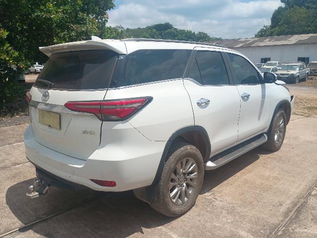 TOYOTA HILUX SWSRXA4FD - 2022/2023 — foto 3 de 40