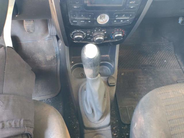 RENAULT SANDERO EXP 16HP - 2013/2014 — foto 8 de 36