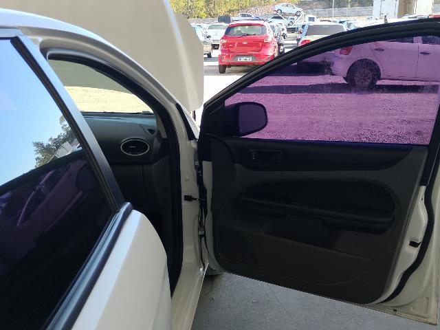 FORD FOCUS 2L HC FLEX - 2013/2013 — foto 18 de 40