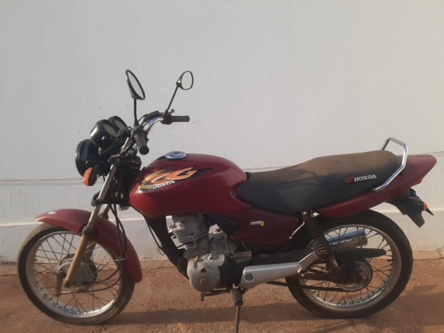Honda CG 125 Titan KS 2002 em leilão