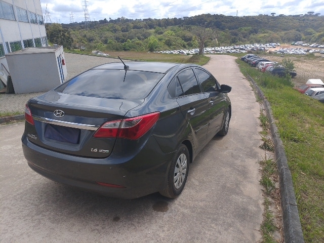 HYUNDAI HB20S 1.6M 1.6M - 2013/2014 — foto 3 de 40