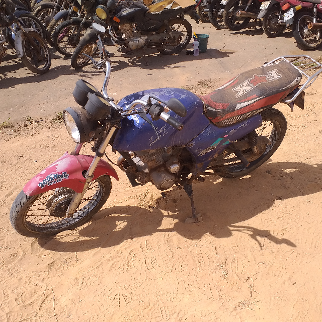 HONDA - CBX 150 AERO - leilão extrajudicial - TIANGUÁ CE - lance mínimo R$ 100