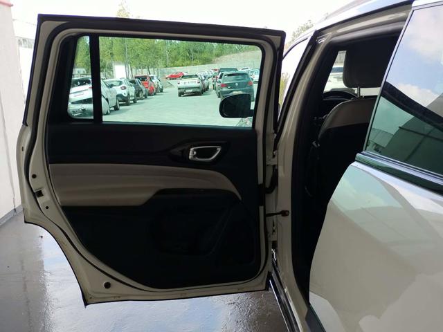 JEEP COMMANDER LIM TD380 - 2021/2022 — foto 24 de 40