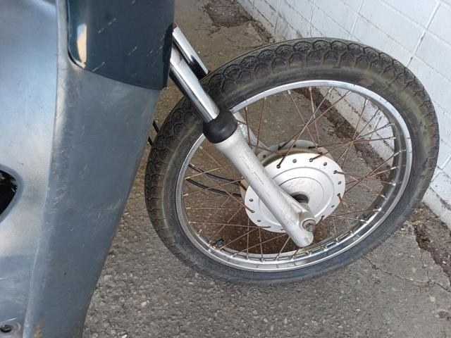 HONDA C100 BIZ ES - 2003/2003 — foto 8 de 9